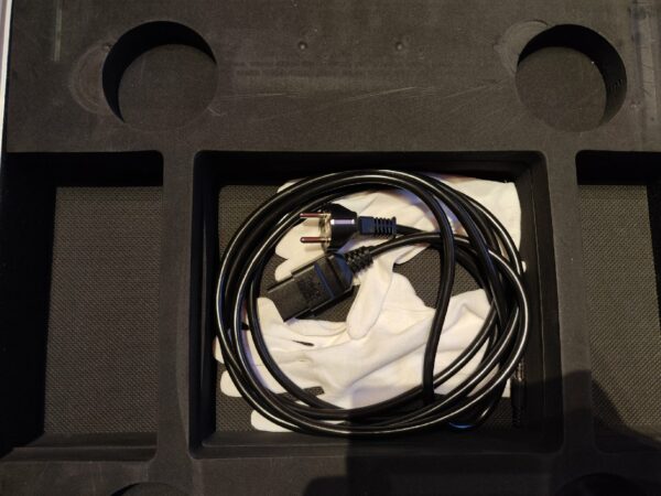 AVM OVATION SA 8.3 Power Amp Second hand - Image 5