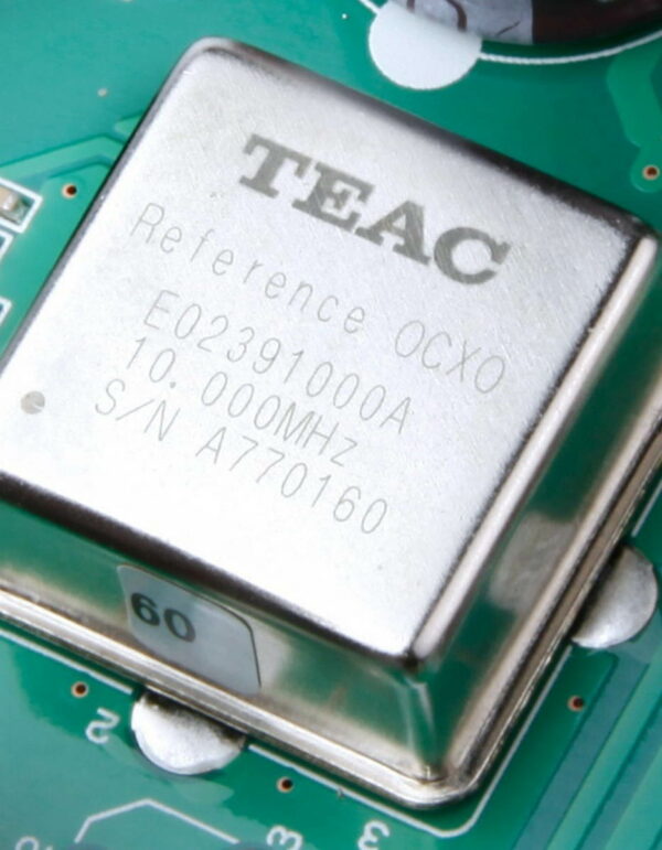 TEAC CG-10M-A órajel generátor - Image 5