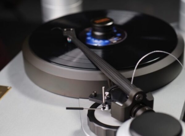 Nagra Reference Anniversary Turntable - Image 3